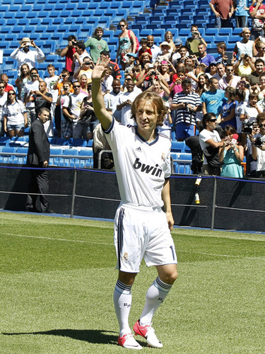 下轮西甲联赛，皇马一线队后卫仅有吕迪格&阿森西奥可以使用