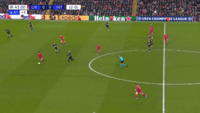 夏窗转会标王坑惨米兰：3700万先生低效，缺乏9号问题更严重了