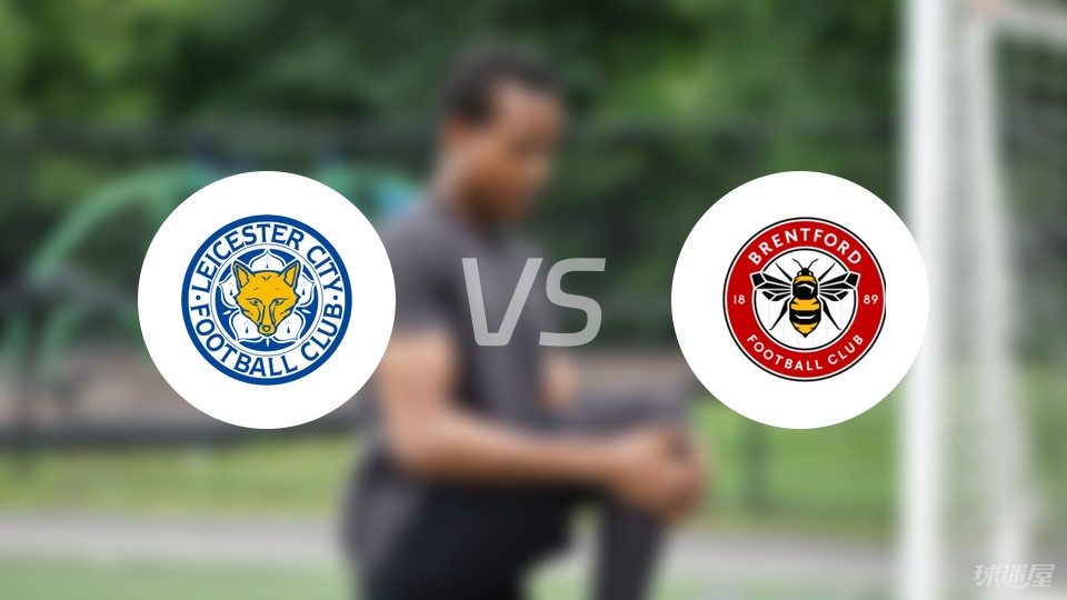 宋凯出席中国体育美术作品展览，与奥运冠军金牌合影