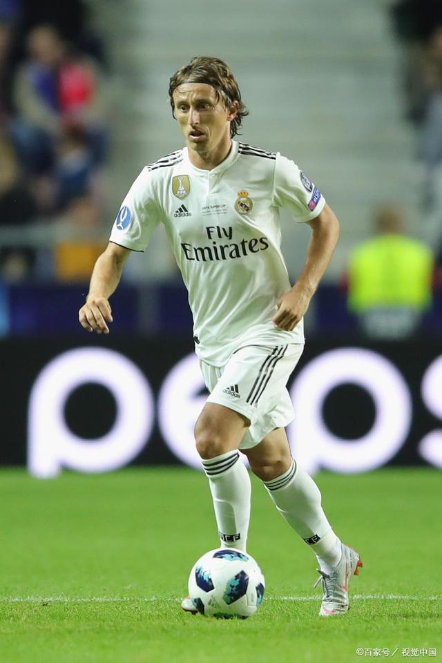 科贝：在阿劳霍遭遇心理问题后，孔德告诉弗里克他愿意踢中卫